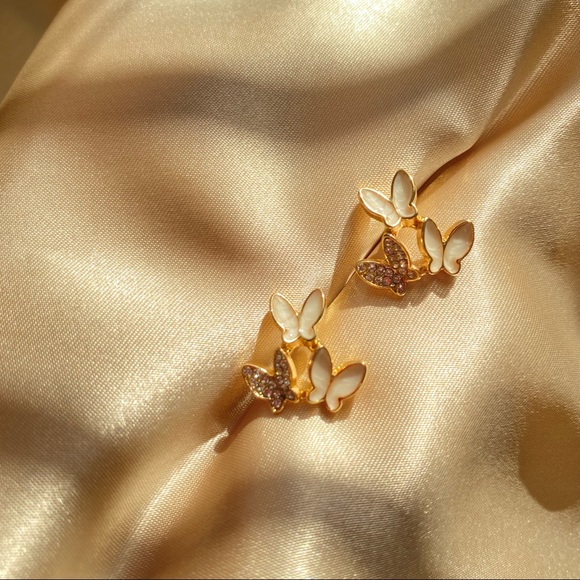 💙Rhinestone Butterfly Stud Earrings - Picture 3 of 5